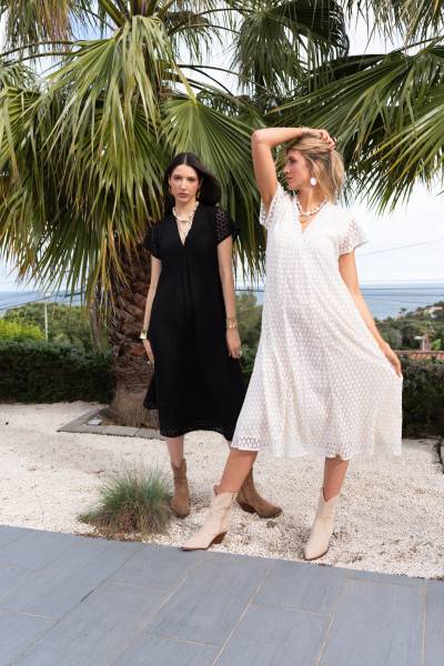 robe longue noir blanche col v